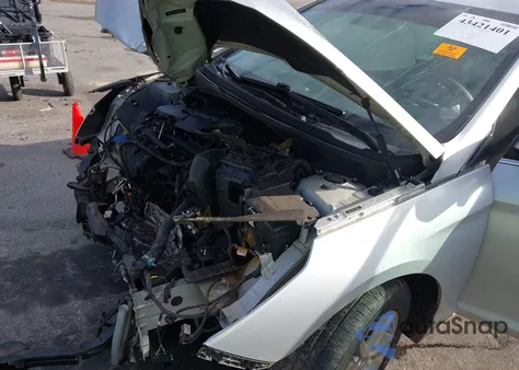 2017 Hyundai Sonata z USA, uszkodzony, nr VIN 5NPE24AF2HH535842